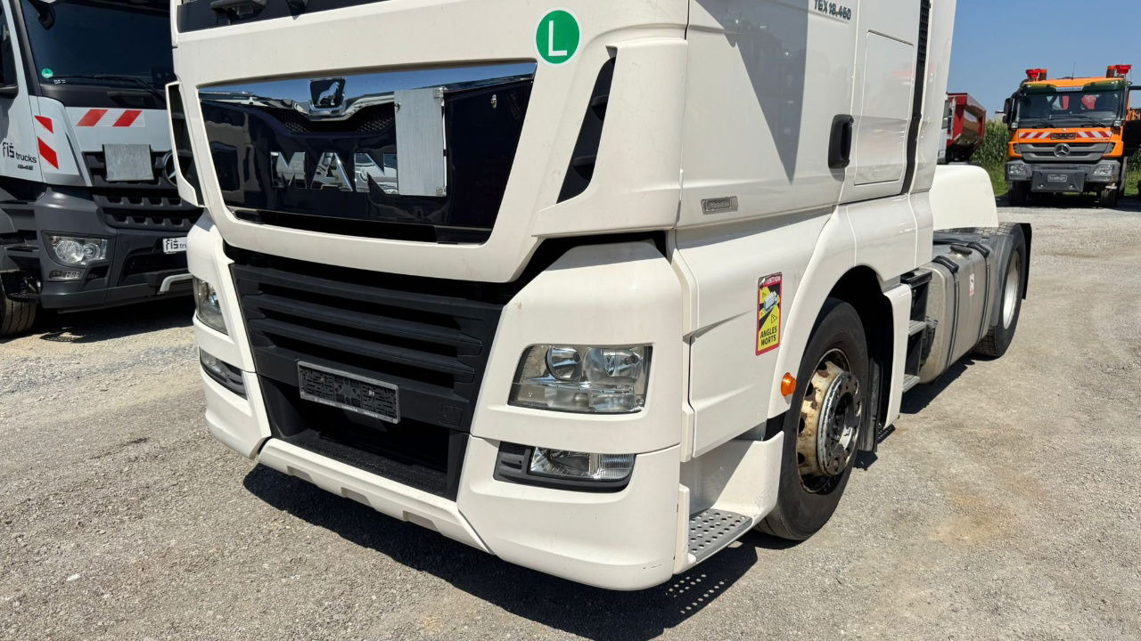 MAN TGX 18.460 4X2 tractor unit -retarder - Vlačilec: slika 2 MAN TGX 18.460 4X2 tractor unit -retarder - Vlačilec: slika 2