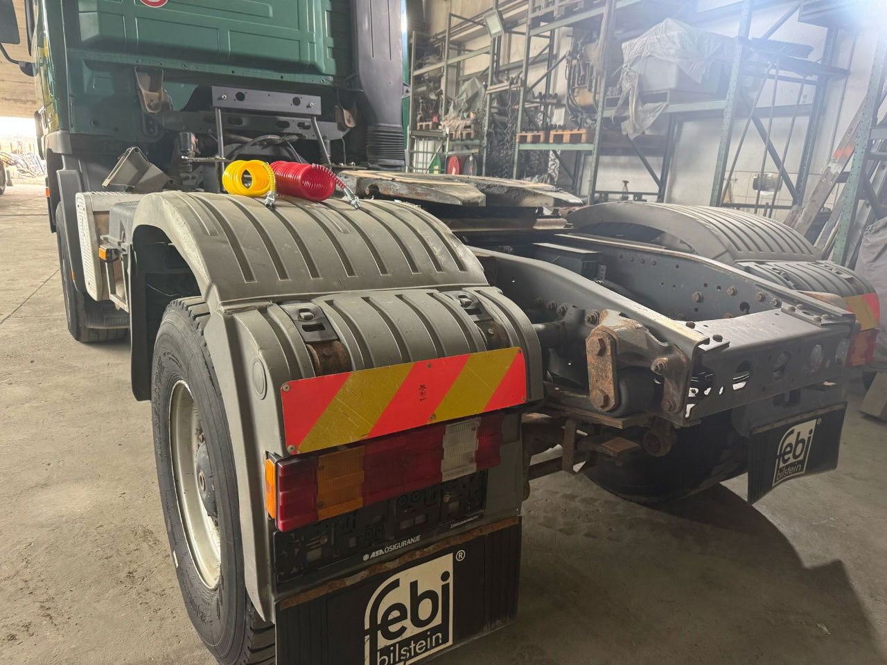 Mercedes-Benz Actros 2044 AS 4x4 tractor unit spring - eps - tipp. hydr. - Vlačilec: slika 3 Mercedes-Benz Actros 2044 AS 4x4 tractor unit spring - eps - tipp. hydr. - Vlačilec: slika 3