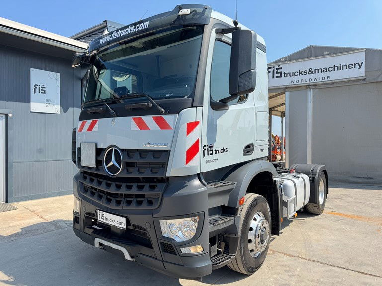 Mercedes-Benz Arocs 1845 HAD 4X4 tractor unit - tipper hydraulics - retarder - Vlačilec: slika 1 Mercedes-Benz Arocs 1845 HAD 4X4 tractor unit - tipper hydraulics - retarder - Vlačilec: slika 1