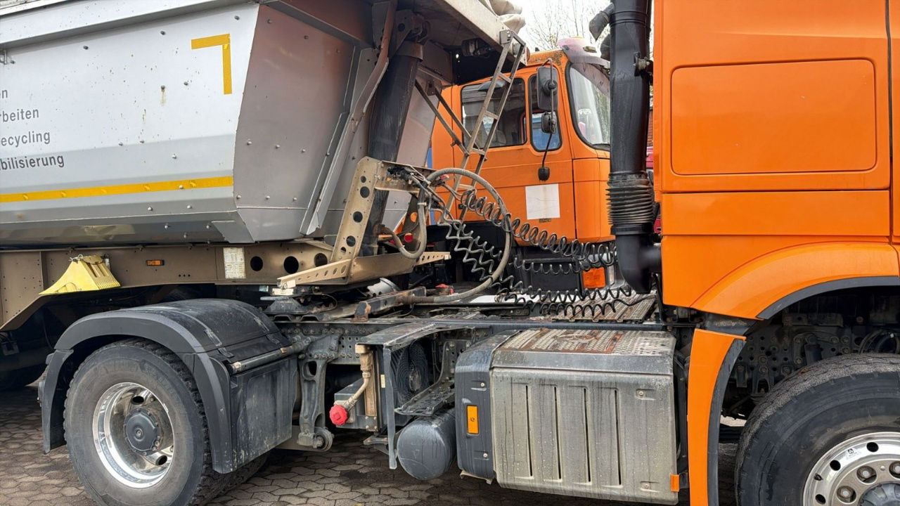 Mercedes-Benz Arocs 1851 LS HAD 4X4 - Euro 6 - retarder - tipper hydraulics - Vlačilec: slika 5 Mercedes-Benz Arocs 1851 LS HAD 4X4 - Euro 6 - retarder - tipper hydraulics - Vlačilec: slika 5