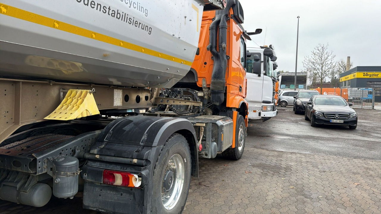 Mercedes-Benz Arocs 1851 LS HAD 4X4 - Euro 6 - retarder - tipper hydraulics - Vlačilec: slika 3 Mercedes-Benz Arocs 1851 LS HAD 4X4 - Euro 6 - retarder - tipper hydraulics - Vlačilec: slika 3