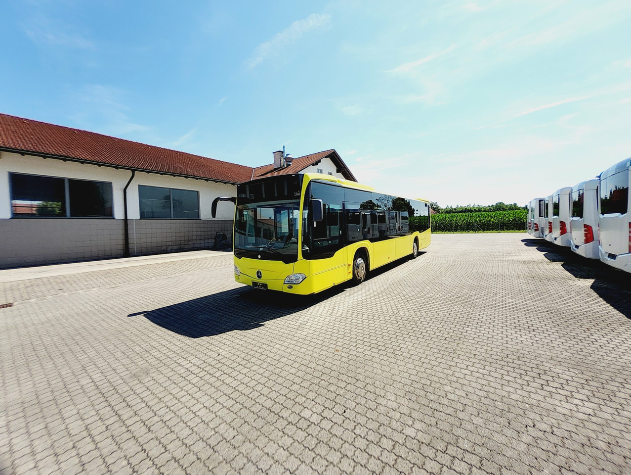 Mercedes Benz O 530 Citaro 354 PS / Klima / Doppelglas / Euro 6 - Mestni avtobus: slika 2 Mercedes Benz O 530 Citaro 354 PS / Klima / Doppelglas / Euro 6 - Mestni avtobus: slika 2