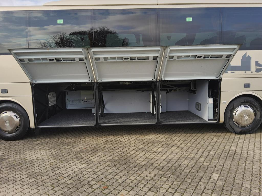 Potovalni avtobus Mercedes Benz Tourismo RHD NEUES MODELL / 49+2+1 / PowerShift / WC / USB: slika 8