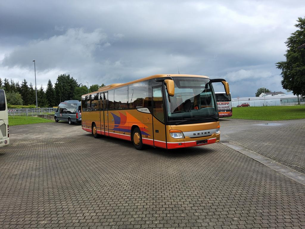 Setra S 415 UL/GT 53+2+1 / ZF / 354 PS - Primestni avtobus: slika 1 Setra S 415 UL/GT 53+2+1 / ZF / 354 PS - Primestni avtobus: slika 1