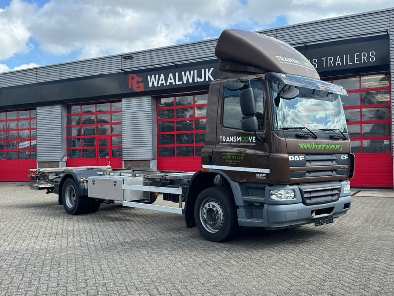 DAF CF65 220 - Kontejnerski tovornjak/ Tovornjak z zamenljivim tovoriščem: slika 1 DAF CF65 220 - Kontejnerski tovornjak/ Tovornjak z zamenljivim tovoriščem: slika 1