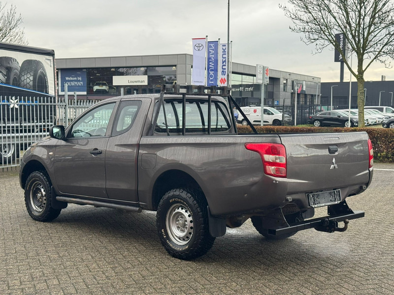 Mitsubishi L200 4*4 airco - Poltovornjak: slika 4 Mitsubishi L200 4*4 airco - Poltovornjak: slika 4