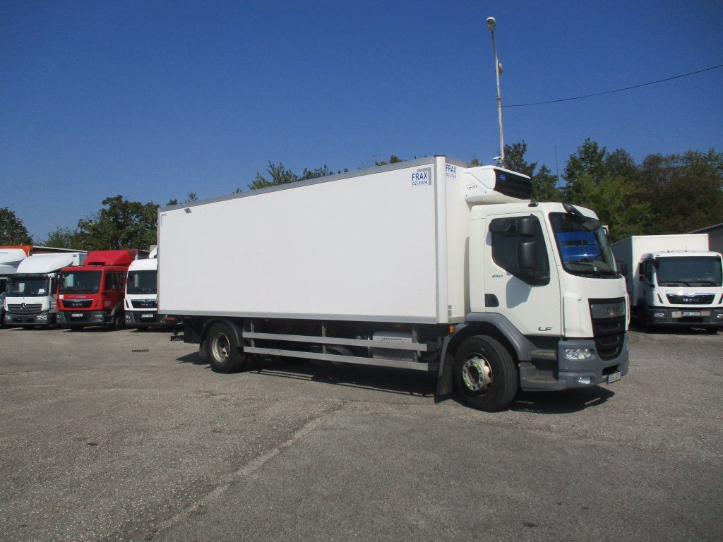 DAF LF 18.260 Xarios 600 DAF LF 18.260 Xarios 600 - Tovornjak hladilnik: slika 2 DAF LF 18.260 Xarios 600 DAF LF 18.260 Xarios 600 - Tovornjak hladilnik: slika 2