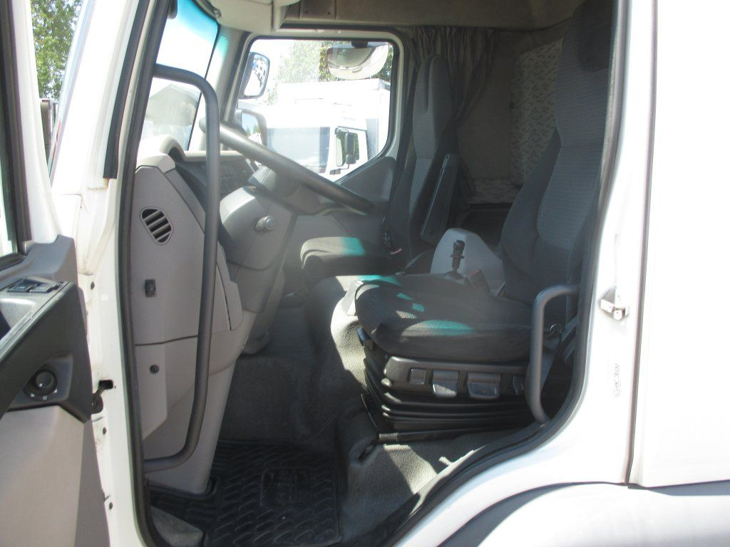 DAF LF 260 - Tovornjak s ponjavo: slika 5 DAF LF 260 - Tovornjak s ponjavo: slika 5