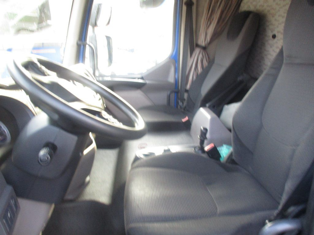 DAF LF 290 FA - Tovornjak s kesonom: slika 4 DAF LF 290 FA - Tovornjak s kesonom: slika 4