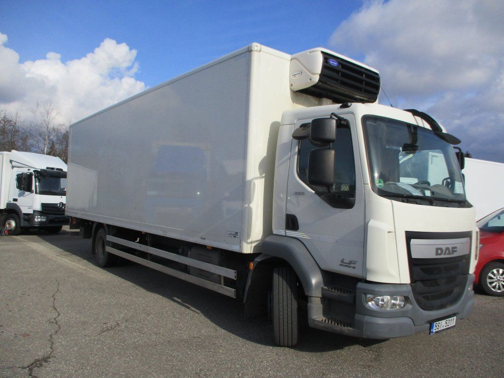 DAF LF 55.250 - Tovornjak hladilnik: slika 2 DAF LF 55.250 - Tovornjak hladilnik: slika 2