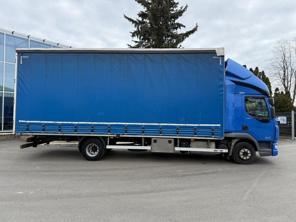 DAF LF220 EURO 6 - Tovornjak s ponjavo: slika 3 DAF LF220 EURO 6 - Tovornjak s ponjavo: slika 3