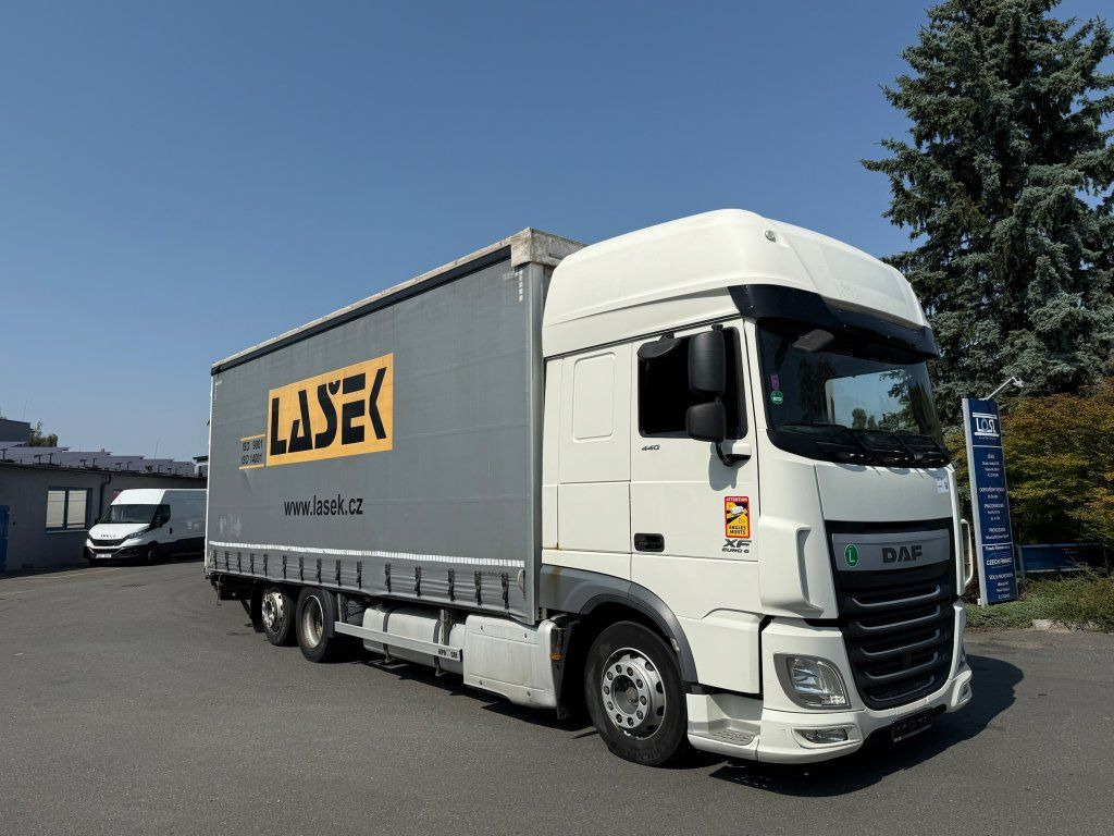 DAF XF440 EURO 6 6x2 + Agrikom - Tovornjak s ponjavo: slika 2 DAF XF440 EURO 6 6x2 + Agrikom - Tovornjak s ponjavo: slika 2
