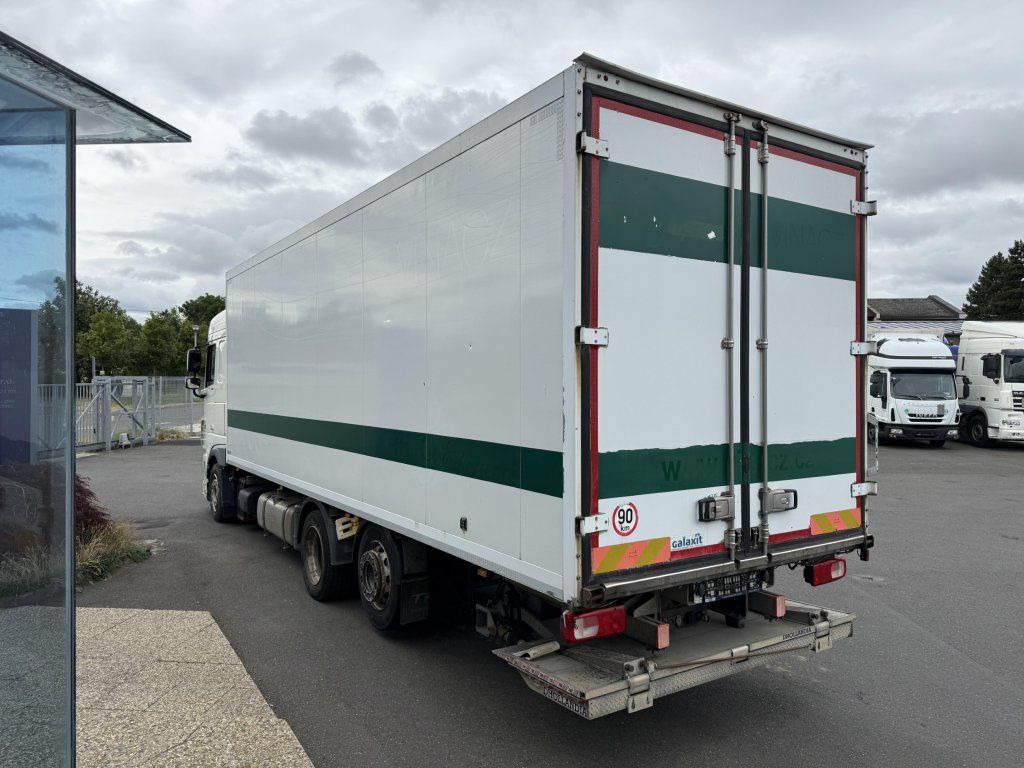 DAF XF460 6x2 EURO 6 - Tovornjak zabojnik: slika 5 DAF XF460 6x2 EURO 6 - Tovornjak zabojnik: slika 5