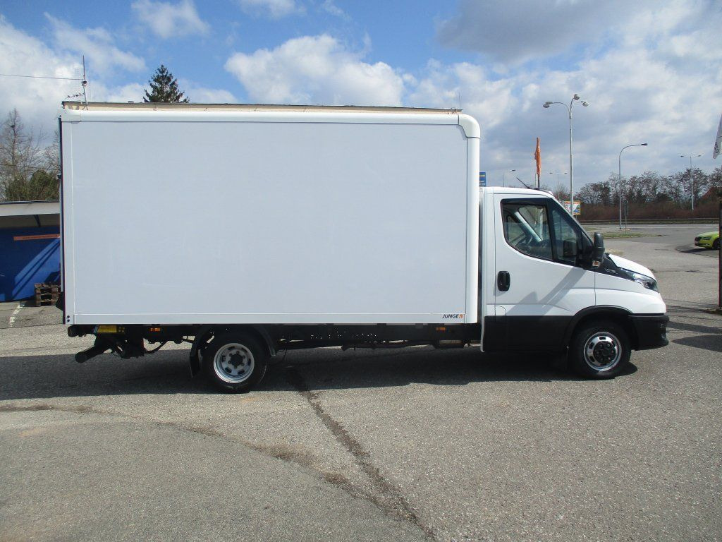 Iveco 35C16 Daily,2.3L Palfinger - Dostavno vozilo z zabojnikom: slika 4 Iveco 35C16 Daily,2.3L Palfinger - Dostavno vozilo z zabojnikom: slika 4