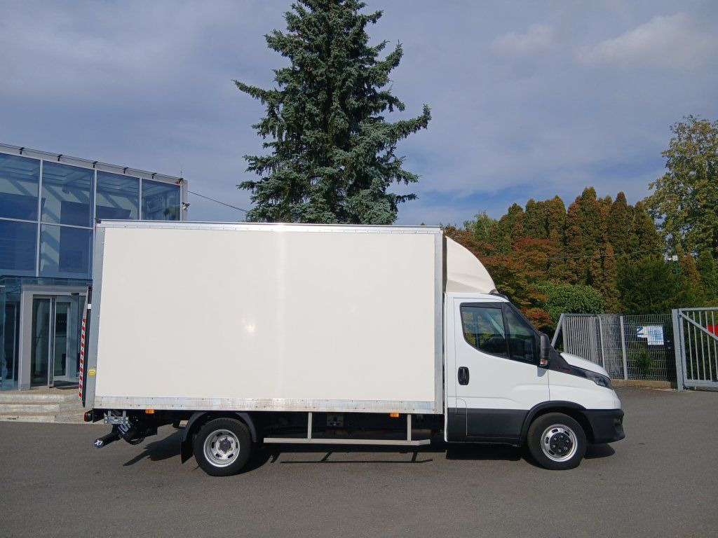 Iveco 35C16 Daily 3,0l - Dostavno vozilo z zabojnikom: slika 3 Iveco 35C16 Daily 3,0l - Dostavno vozilo z zabojnikom: slika 3
