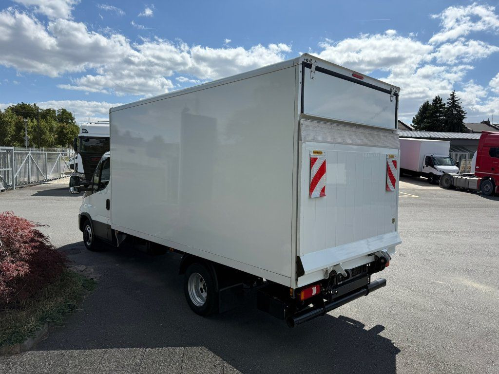 Iveco 35C16 Daily - Dostavno vozilo z zabojnikom: slika 4 Iveco 35C16 Daily - Dostavno vozilo z zabojnikom: slika 4