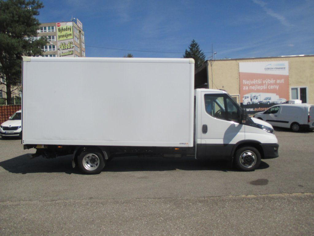 Iveco 35C16 Daily EURO 6 - Dostavno vozilo z zabojnikom: slika 4 Iveco 35C16 Daily EURO 6 - Dostavno vozilo z zabojnikom: slika 4