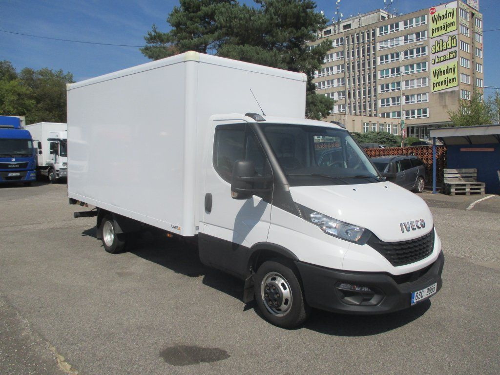 Iveco 35C16 Daily EURO 6 - Dostavno vozilo z zabojnikom: slika 3 Iveco 35C16 Daily EURO 6 - Dostavno vozilo z zabojnikom: slika 3