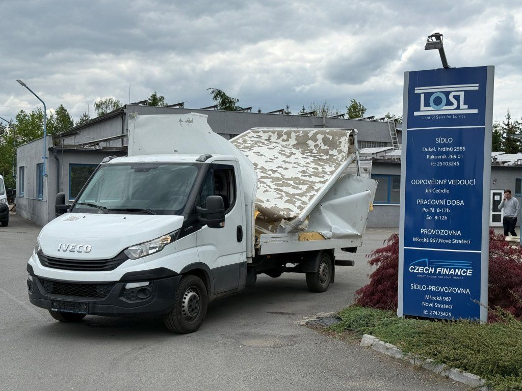 Iveco 35S16 Daily UNFAL - Dostavno vozilo z zabojnikom: slika 1 Iveco 35S16 Daily UNFAL - Dostavno vozilo z zabojnikom: slika 1