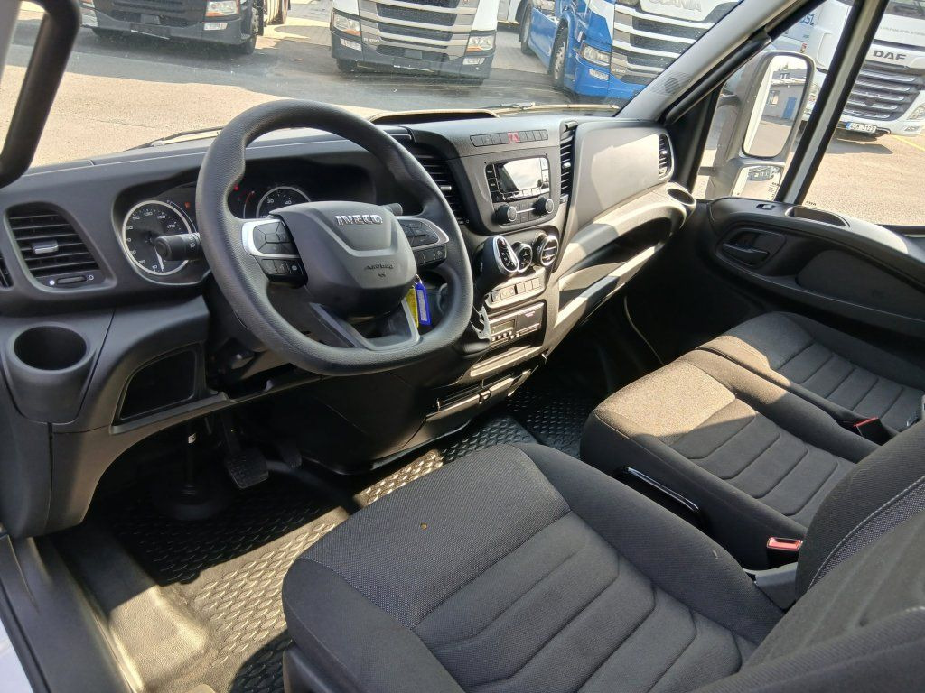 Dostavno vozilo z zabojnikom Iveco 72-210 (70C210): slika 15 Dostavno vozilo z zabojnikom Iveco 72-210 (70C210): slika 15