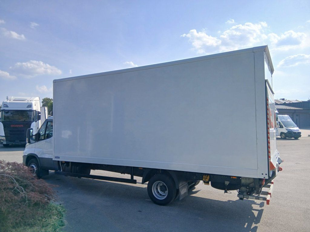 Iveco 72-210 (70C210) - Dostavno vozilo z zabojnikom: slika 5 Iveco 72-210 (70C210) - Dostavno vozilo z zabojnikom: slika 5
