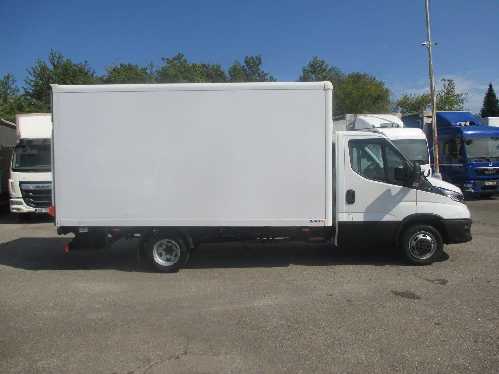 Iveco Daily 35C16 - Dostavno vozilo z zabojnikom: slika 4 Iveco Daily 35C16 - Dostavno vozilo z zabojnikom: slika 4
