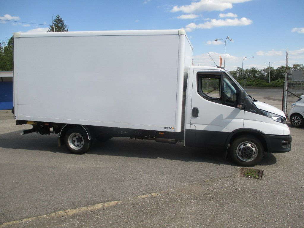 Iveco Daily 35C16 - Dostavno vozilo z zabojnikom: slika 4 Iveco Daily 35C16 - Dostavno vozilo z zabojnikom: slika 4