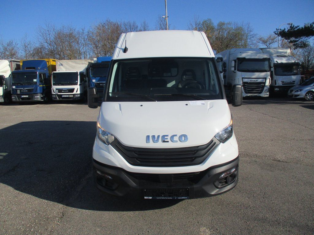 Iveco Daily 35S16 - Furgon: slika 2 Iveco Daily 35S16 - Furgon: slika 2
