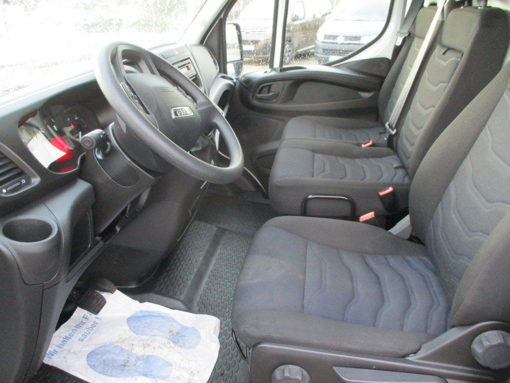 Furgon Iveco Daily 35S16 Hi Matic: slika 16