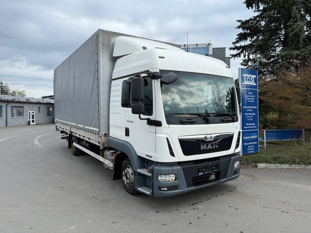 MAN TGL8.220 EURO 6 - Dostavno vozilo s ponjavo: slika 2 MAN TGL8.220 EURO 6 - Dostavno vozilo s ponjavo: slika 2