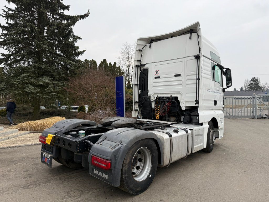 MAN TGX18.460 EURO 6 festsitzender Motor - Vlačilec: slika 4 MAN TGX18.460 EURO 6 festsitzender Motor - Vlačilec: slika 4