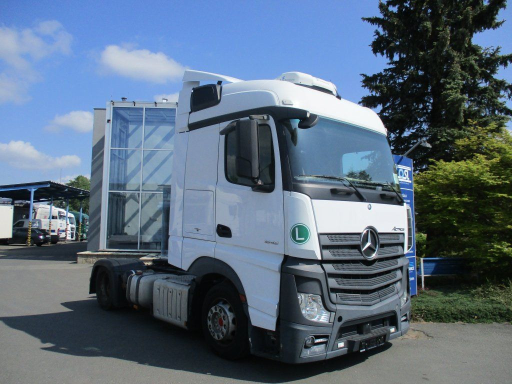 Mercedes-Benz 1845 Actros EURO 6 MEGA/lowdeck - Vlačilec: slika 2 Mercedes-Benz 1845 Actros EURO 6 MEGA/lowdeck - Vlačilec: slika 2