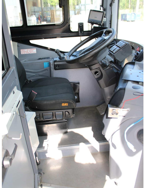 Iveco CROSSWAY Low Entry | EURO 6 | 2+2+1 | 41 SEATS - Mestni avtobus: slika 4 Iveco CROSSWAY Low Entry | EURO 6 | 2+2+1 | 41 SEATS - Mestni avtobus: slika 4