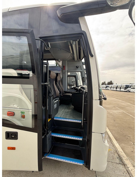 Temsa MD9 / 34+1+1 ISTUMAPAIKKAA / ILMASTOINTI / WC / WEBASTO / JÄÄKAAPPI - Potovalni avtobus: slika 4 Temsa MD9 / 34+1+1 ISTUMAPAIKKAA / ILMASTOINTI / WC / WEBASTO / JÄÄKAAPPI - Potovalni avtobus: slika 4