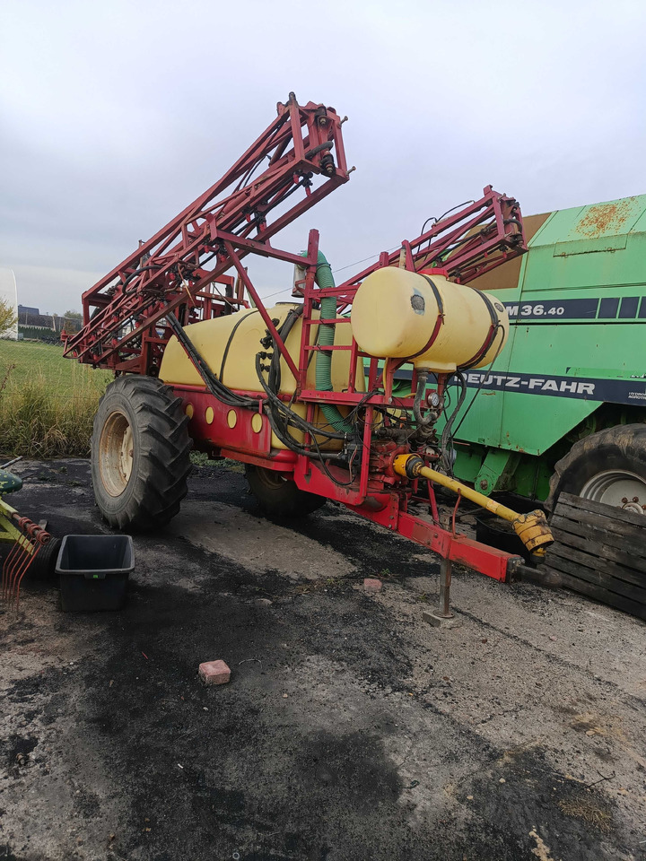 HARDI TZ 18 metrów - Vlečna škropilnica: slika 1 HARDI TZ 18 metrów - Vlečna škropilnica: slika 1