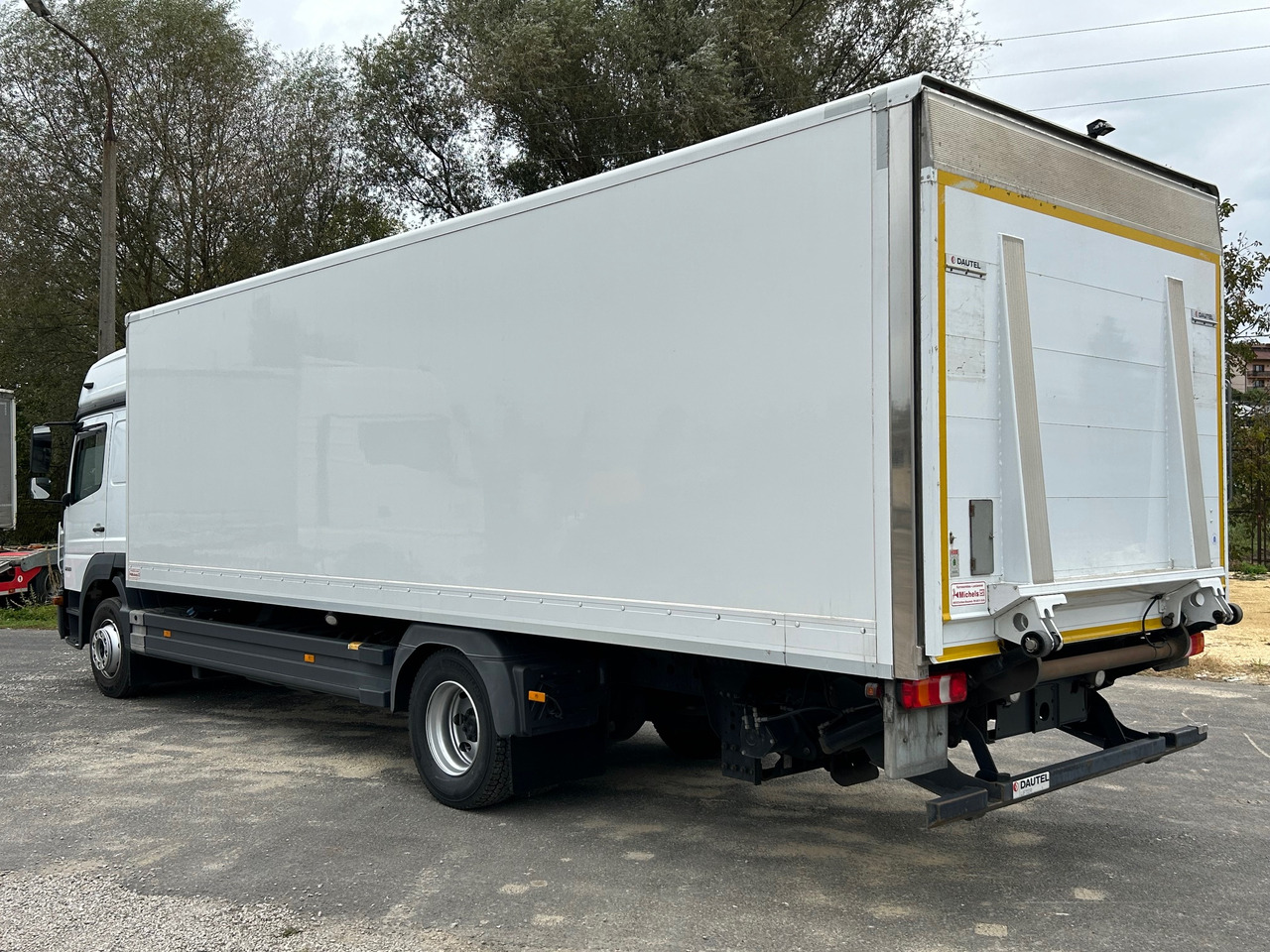 MERCEDES-BENZ ATEGO 1230 / BIGSPACE / 2020 / KOFFER 19 EPAL / LBW 2T - Tovornjak zabojnik: slika 2 MERCEDES-BENZ ATEGO 1230 / BIGSPACE / 2020 / KOFFER 19 EPAL / LBW 2T - Tovornjak zabojnik: slika 2