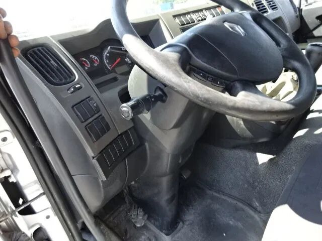 Renault Midlum 270 dxi - manual gearbox / steel suspension lames - Tovornjak zabojnik: slika 4 Renault Midlum 270 dxi - manual gearbox / steel suspension lames - Tovornjak zabojnik: slika 4