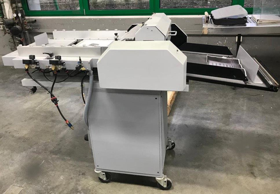 Graphic Whizard CreaseMaster Plus - automatic grooving, slotting, creasing and perforating machine - Tiskarski stroj: slika 2 Graphic Whizard CreaseMaster Plus - automatic grooving, slotting, creasing and perforating machine - Tiskarski stroj: slika 2