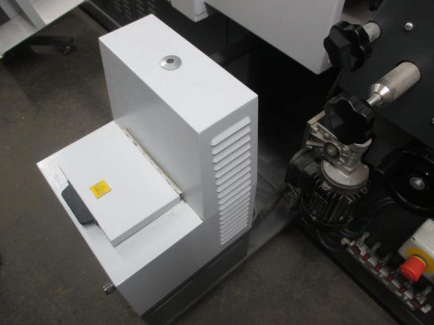 Heidelberg Eurobind HE 1200 four-clamp perfect binder - Stroj za vezavo: slika 5 Heidelberg Eurobind HE 1200 four-clamp perfect binder - Stroj za vezavo: slika 5
