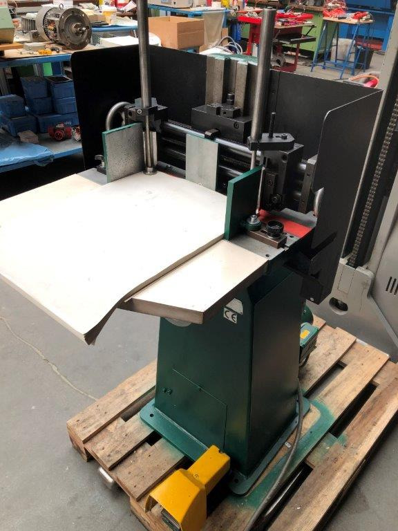 Karl Tränklein EK-D 100 double corner rounding machine - Stroj za vezavo: slika 1 Karl Tränklein EK-D 100 double corner rounding machine - Stroj za vezavo: slika 1