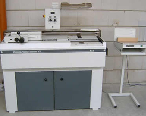 Planax Perfect Binder F II Cold Glue Binding Machine - Stroj za vezavo: slika 1 Planax Perfect Binder F II Cold Glue Binding Machine - Stroj za vezavo: slika 1