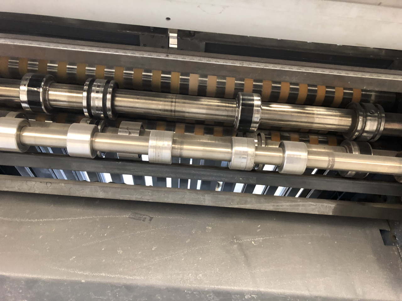Stahlfolder Topline TD 66-4 with DCT control 3.tes buckle plate folder Heidelberg - Stroj za zgibanje: slika 2 Stahlfolder Topline TD 66-4 with DCT control 3.tes buckle plate folder Heidelberg - Stroj za zgibanje: slika 2