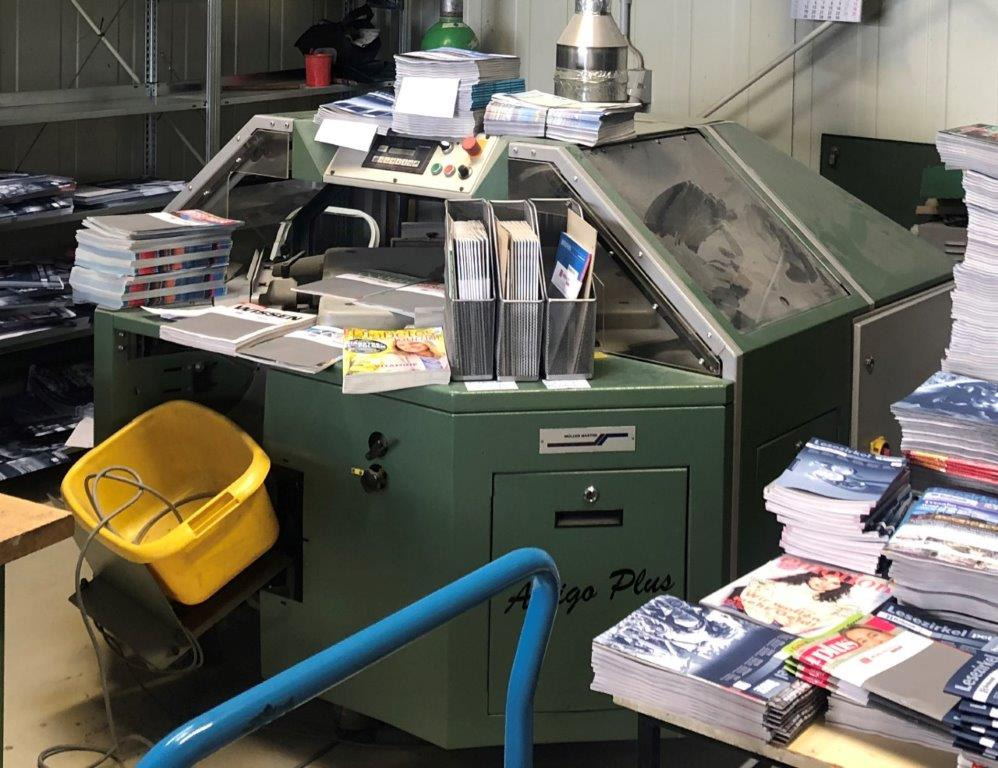 Four clamps Perfect binder Muller Martini Amigo Plus 1580.0410 - Stroj za vezavo: slika 1 Four clamps Perfect binder Muller Martini Amigo Plus 1580.0410 - Stroj za vezavo: slika 1