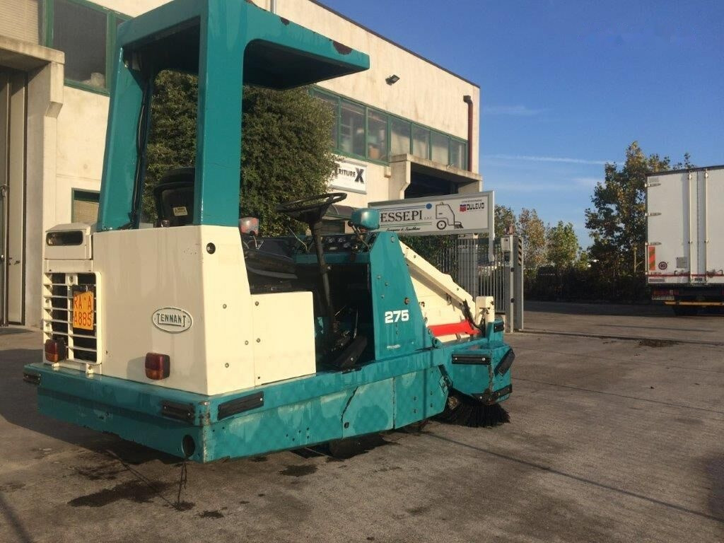 Tennant 275 - Vozilo za pometanje: slika 2 Tennant 275 - Vozilo za pometanje: slika 2
