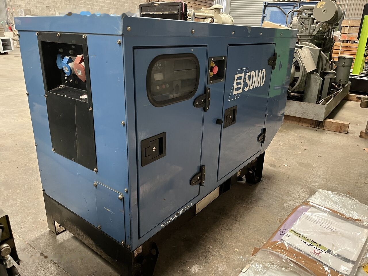 SDMO 16 kVa Mitsubishi diesel - Generator: slika 2 SDMO 16 kVa Mitsubishi diesel - Generator: slika 2