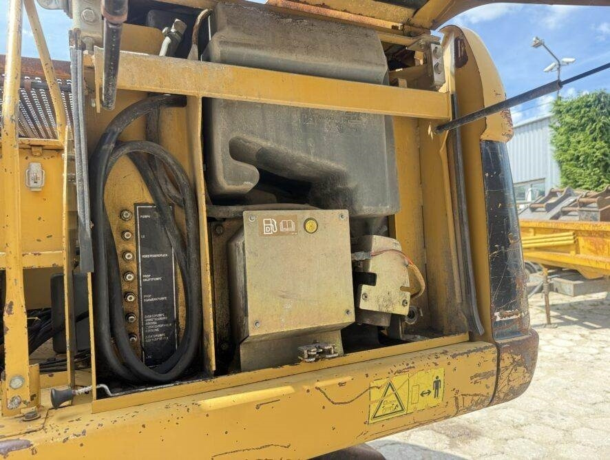 Bager na kolesih CAT M315C AC: slika 13