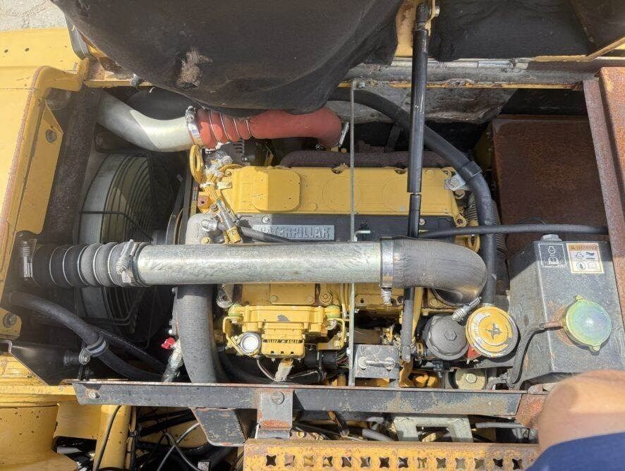 Bager na kolesih CAT M315C AC: slika 15