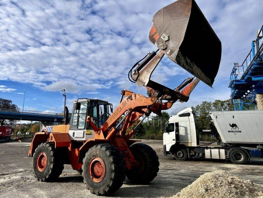 Fiat-Hitachi FR160 High Tip 5m3 - Kolesni nakladalec: slika 2 Fiat-Hitachi FR160 High Tip 5m3 - Kolesni nakladalec: slika 2