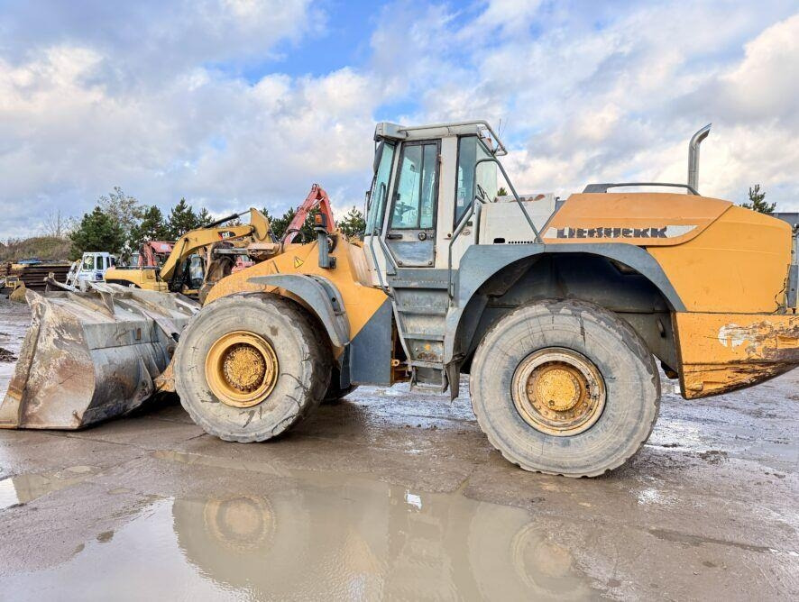 Liebherr L564 - Kolesni nakladalec: slika 2 Liebherr L564 - Kolesni nakladalec: slika 2