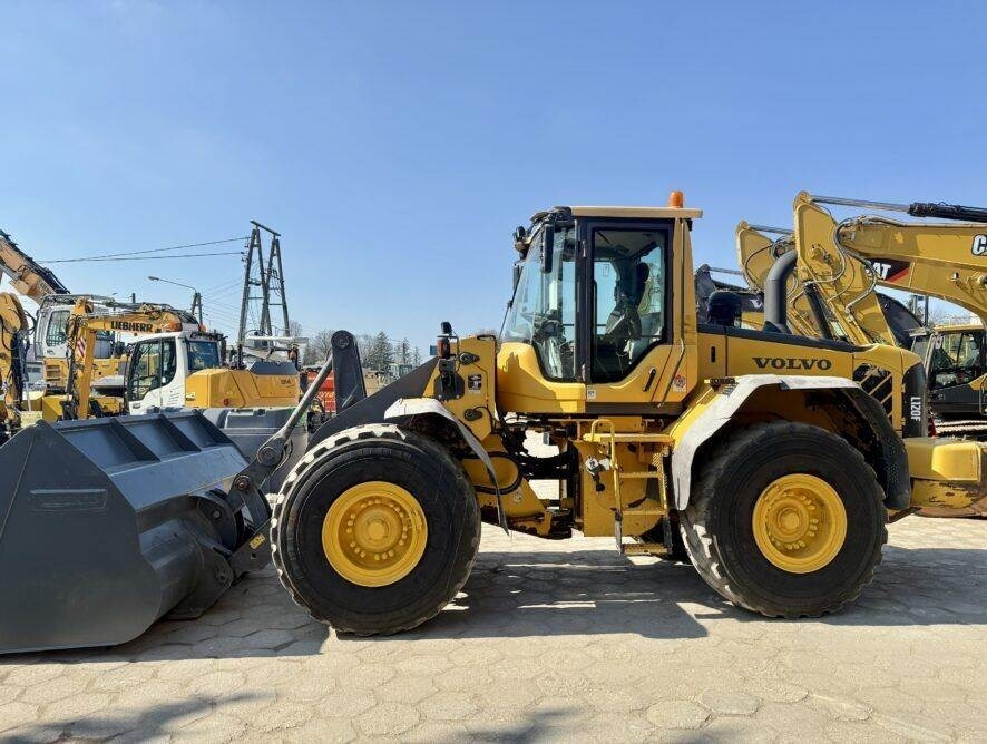 Volvo L120F - Kolesni nakladalec: slika 3 Volvo L120F - Kolesni nakladalec: slika 3